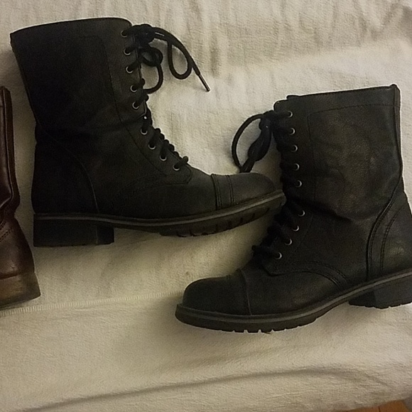 Combat Boots! - Picture 2 of 4